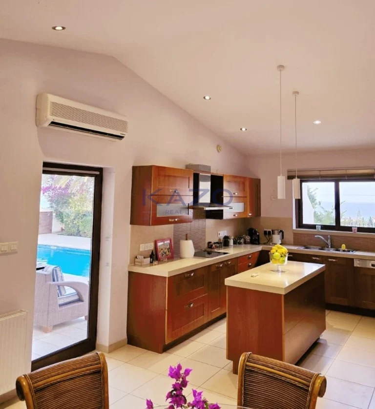 4 Bedroom House for Rent in Parekklisia, Limassol District