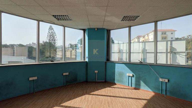 204m² Commercial for Sale in Aglantzia, Nicosia District