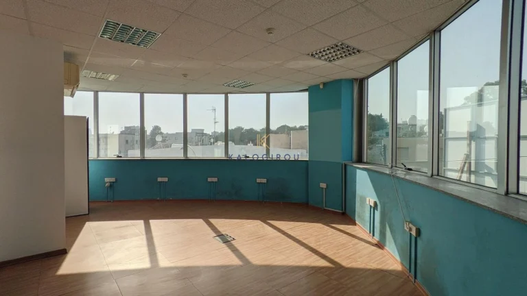 204m² Commercial for Sale in Aglantzia, Nicosia District