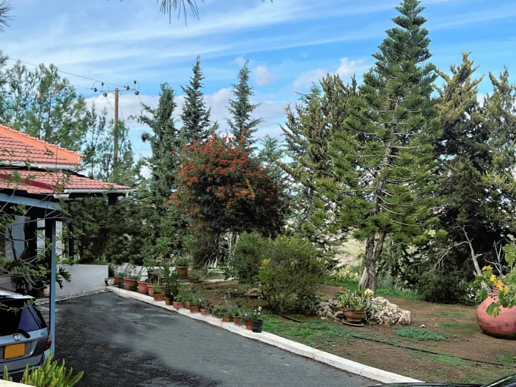 2 Bedroom House for Sale in Agia Varvara Lefkosias, Nicosia District