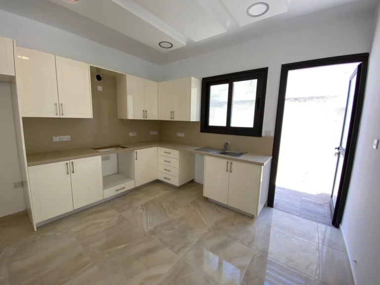 6+ Bedroom House for Sale in Pegeia, Paphos District