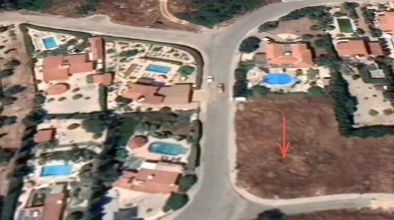 1,328m² Plot for Sale in Peyia, Paphos District