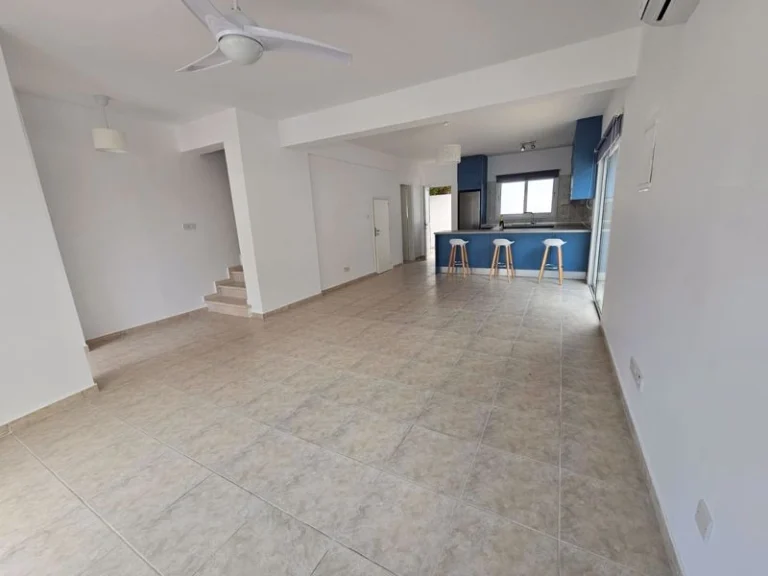 2 Bedroom House for Sale in Argaka, Paphos District