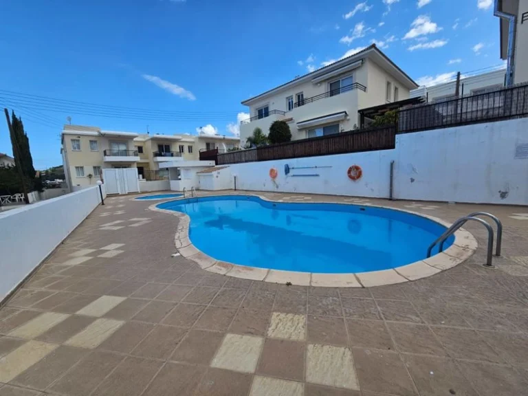 2 Bedroom House for Sale in Argaka, Paphos District