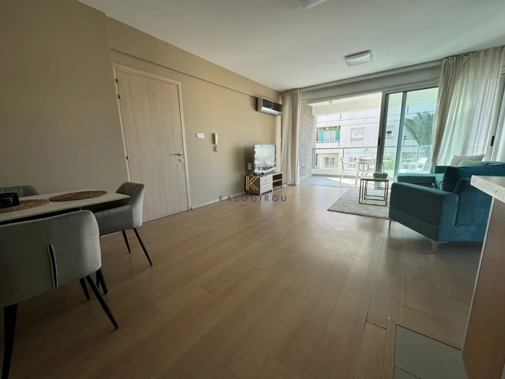 2 Bedroom Apartment for Rent in Larnaca – Finikoudes