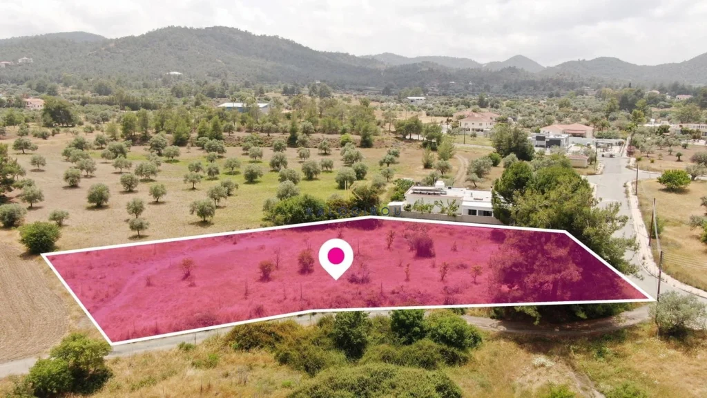 2,226m² Plot for Sale in Lythrodontas, Nicosia District