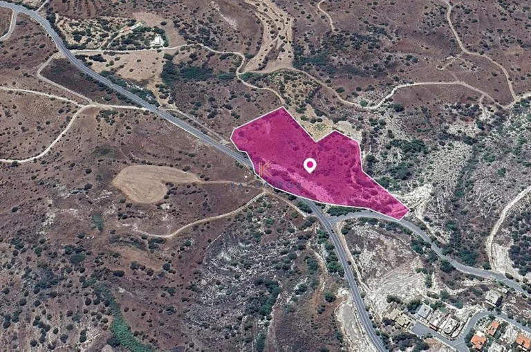 4,432m² Plot for Sale in Pentalia, Paphos District