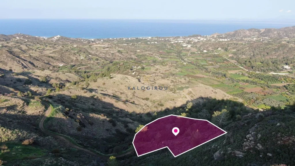 7,038m² Plot for Sale in Pigenia, Nicosia District