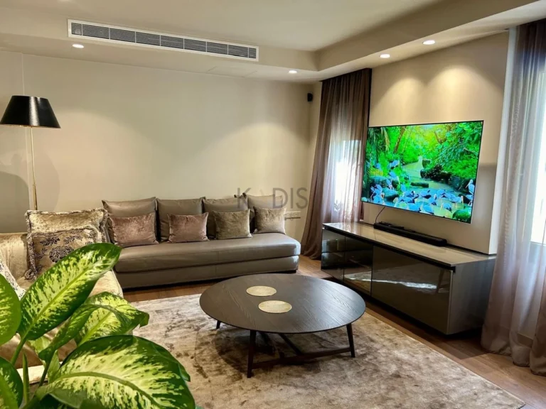 5 Bedroom House for Sale in Aradippou, Larnaca District