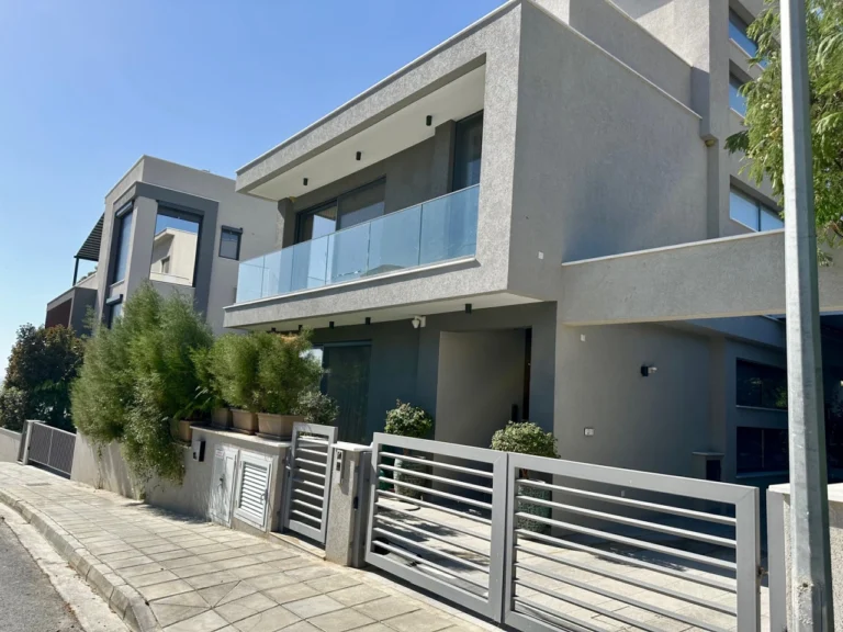 6+ Bedroom House for Sale in Limassol District