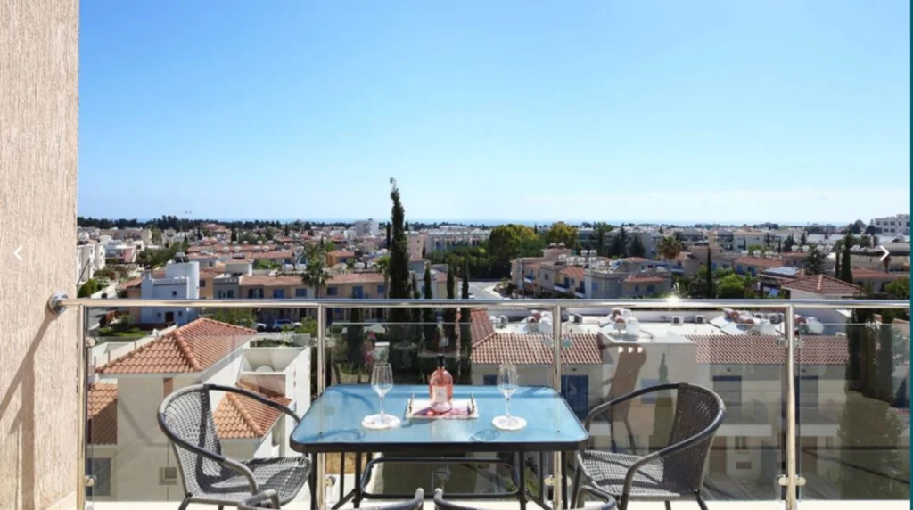 2 Bedroom Apartment for Sale in Paphos – Universal