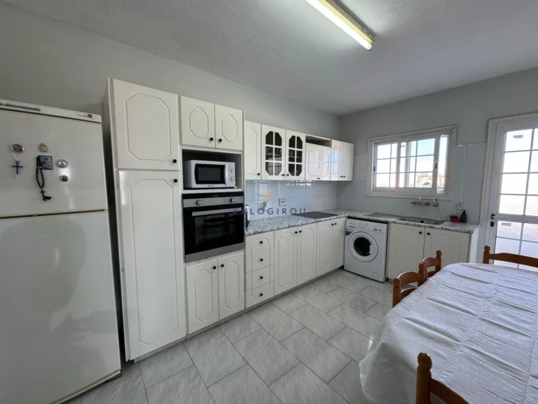 2 Bedroom Apartment for Rent in Faneromeni, Larnaca District