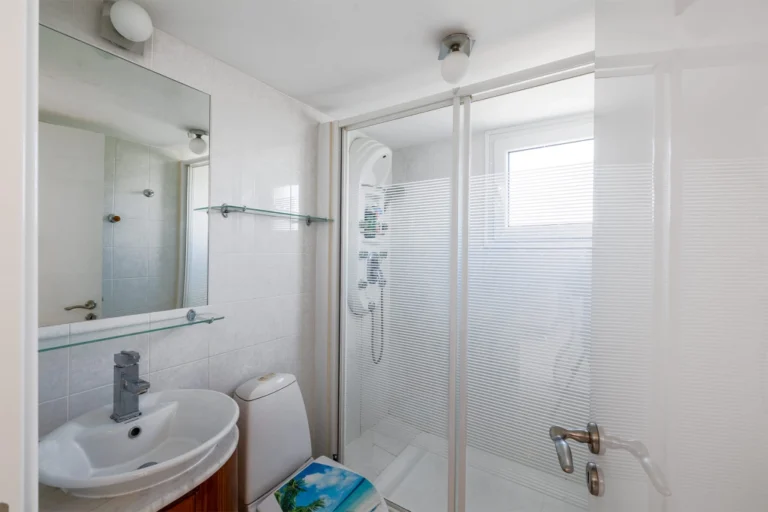 2 Bedroom Apartment for Sale in Agios Tychonas, Limassol District
