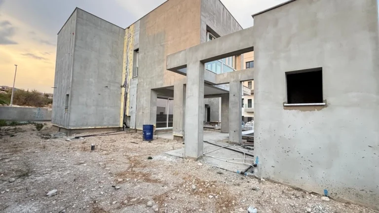 4 Bedroom House for Sale in Limassol – Agios Athanasios