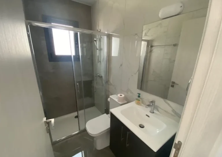 2 Bedroom Apartment for Rent in Limassol – Petrou kai Pavlou