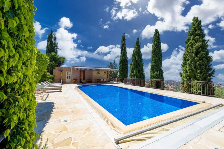 5 Bedroom House for Sale in Tala, Paphos District