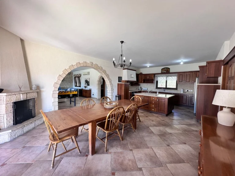 4 Bedroom House for Rent in Paphos