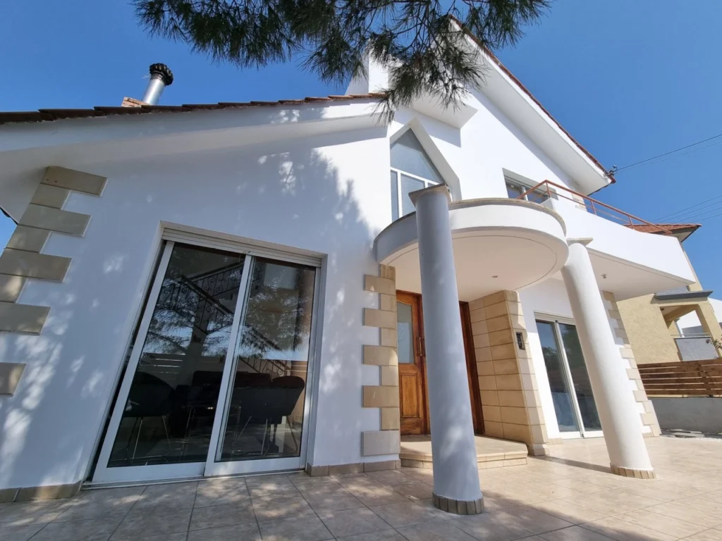 4 Bedroom House for Sale in Limassol – Agios Athanasios