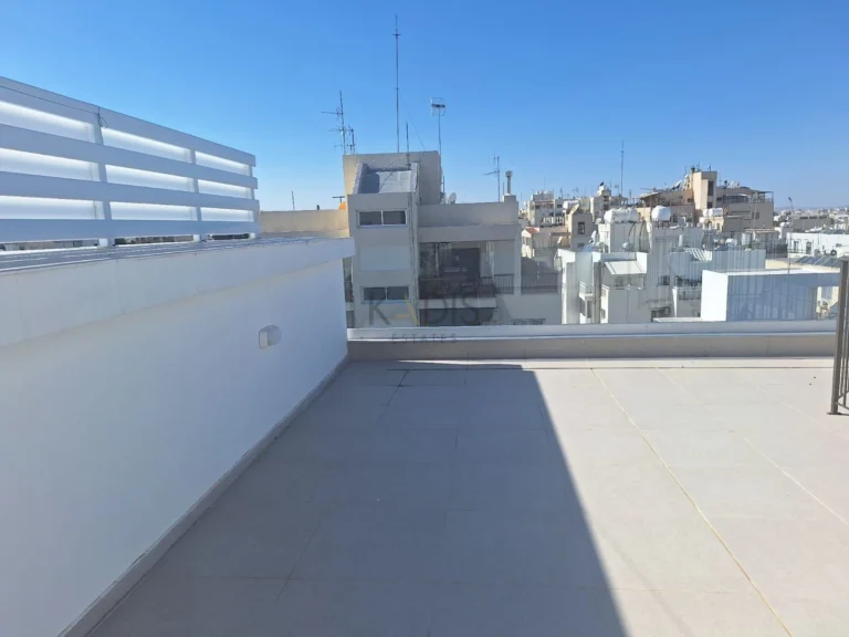 2 Bedroom Apartment for Sale in Agioi Omologites, Nicosia District