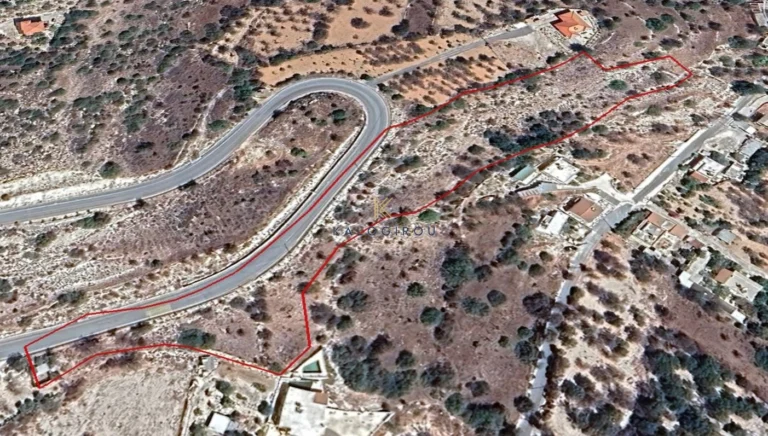 10,800m² Plot for Sale in Episkopi Pafou, Paphos District