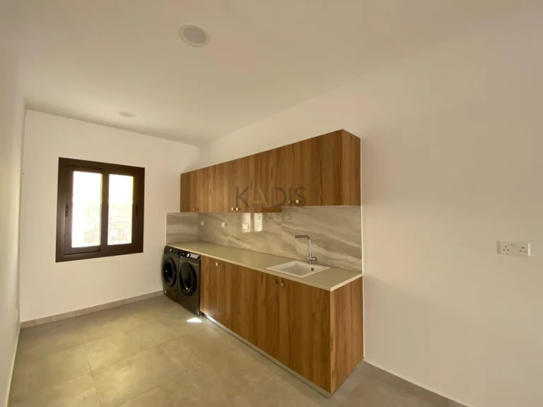 420m² House for Sale in Limassol District