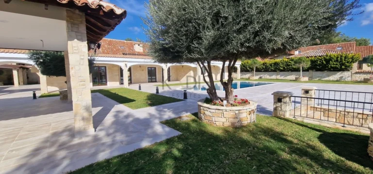 420m² House for Sale in Limassol District