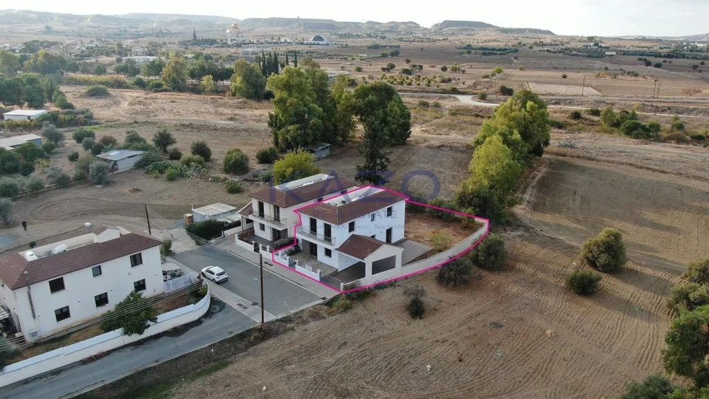 4 Bedroom House for Sale in Episkopeio, Nicosia District