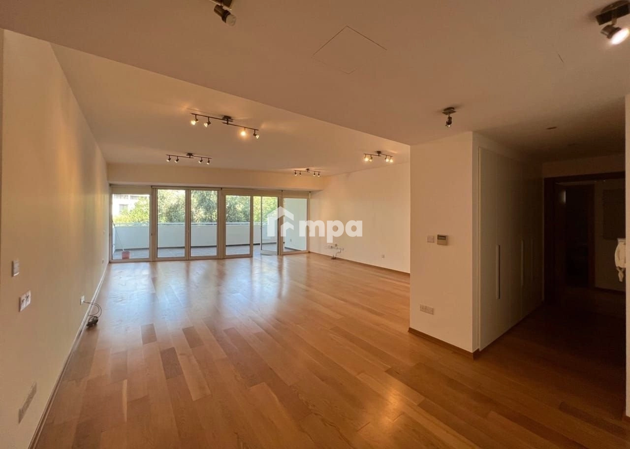 3 Bedroom Apartment for Rent in Agioi Omologites, Nicosia District