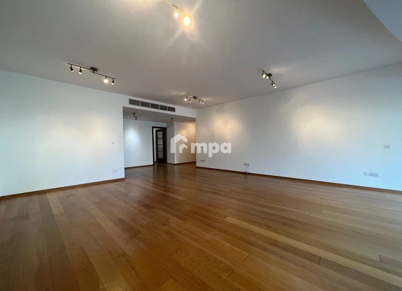 3 Bedroom Apartment for Rent in Agioi Omologites, Nicosia District