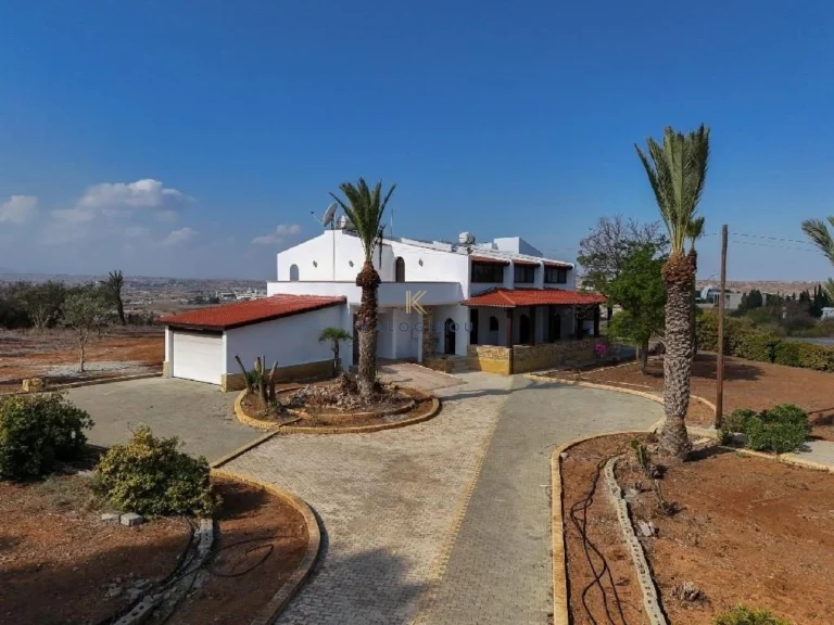Cheap Houses and Villas for Sale Nicosia up to 900000 euro