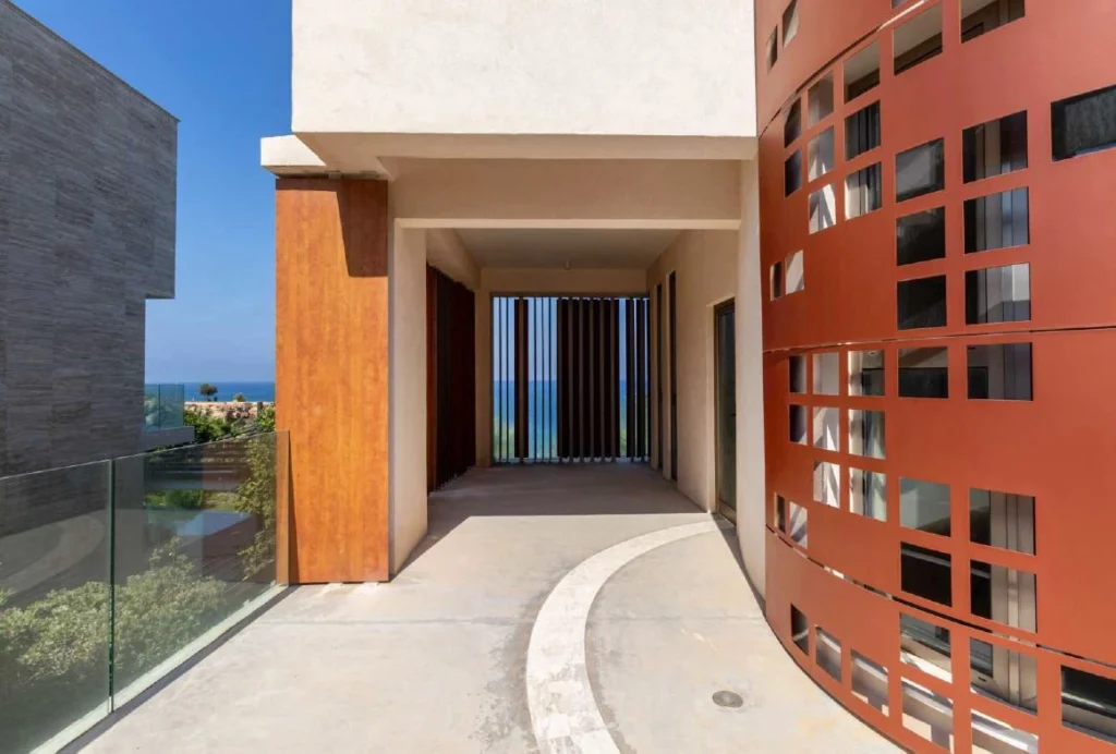 4 Bedroom House for Sale in Chlorakas, Paphos District