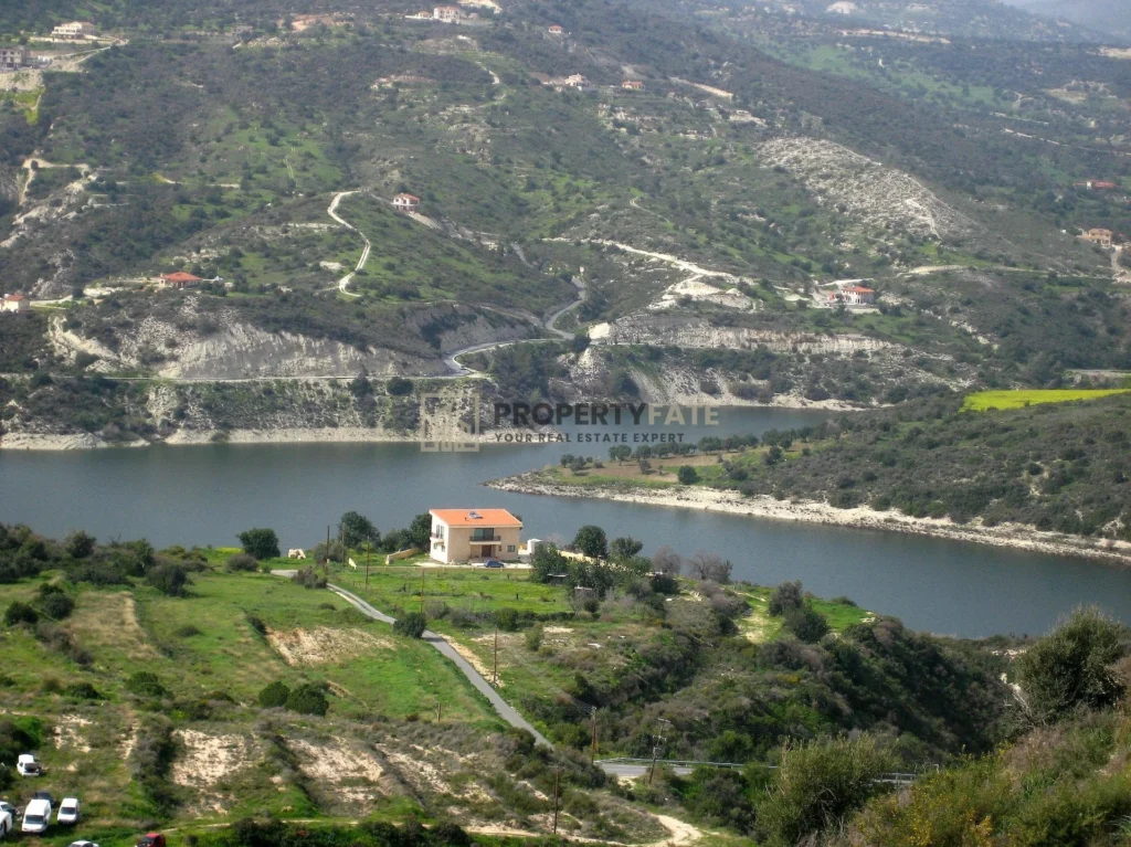 1,946m² Plot for Sale in Foinikaria, Limassol District