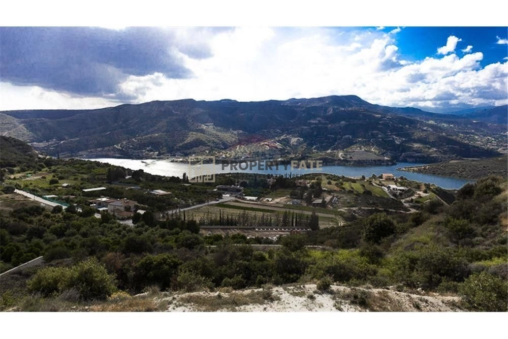 1,946m² Plot for Sale in Foinikaria, Limassol District