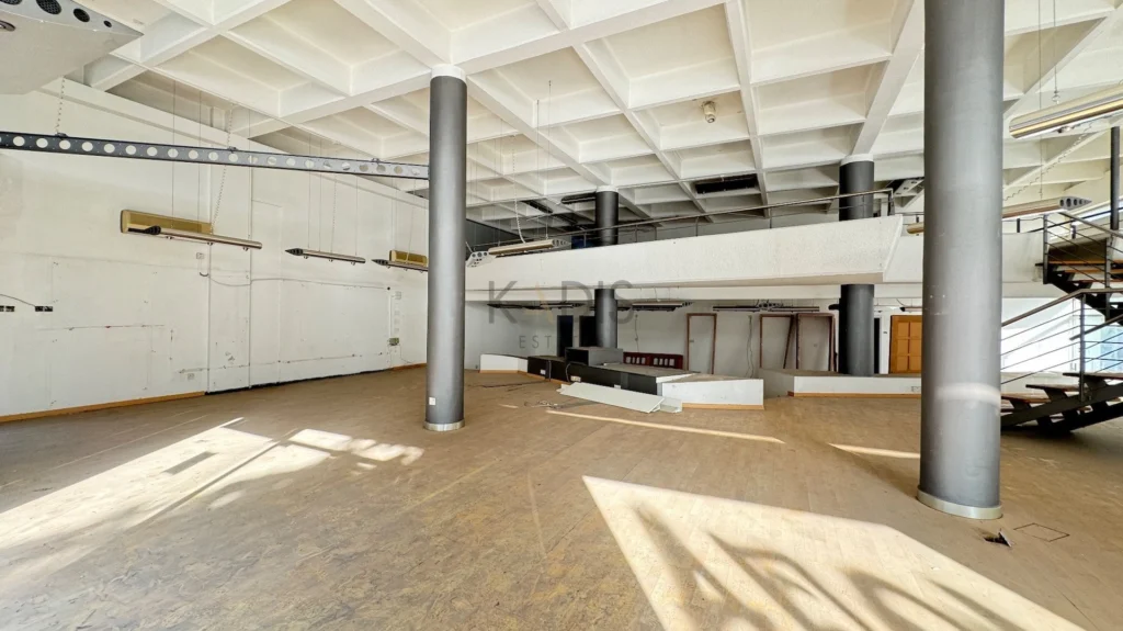 420m² Commercial for Rent in Limassol District