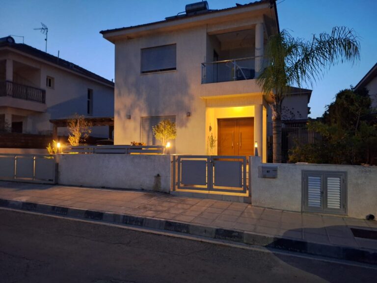 4 Bedroom House for Rent in Parekklisia, Limassol District