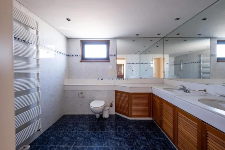 4 Bedroom House for Sale in Strovolos, Nicosia District