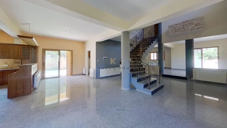 4 Bedroom House for Sale in Kampos, Nicosia District
