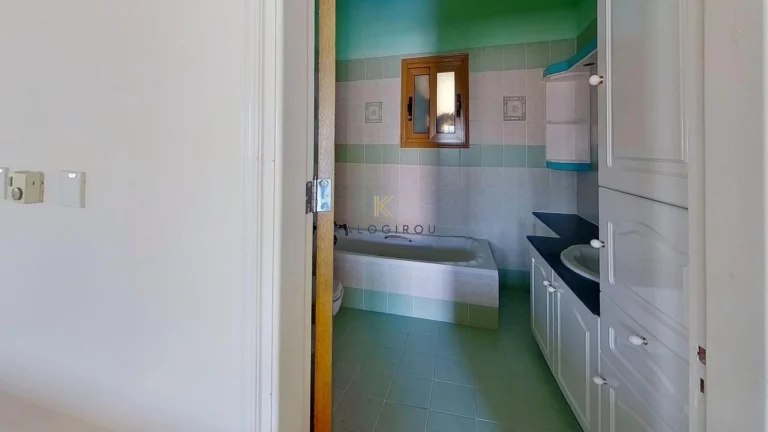 4 Bedroom House for Sale in Kampos, Nicosia District
