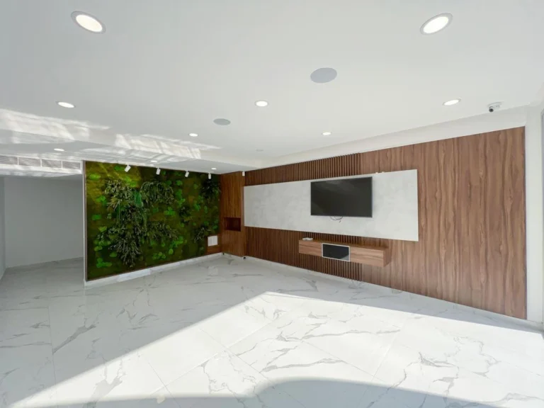 125m² Office for Rent in Limassol District