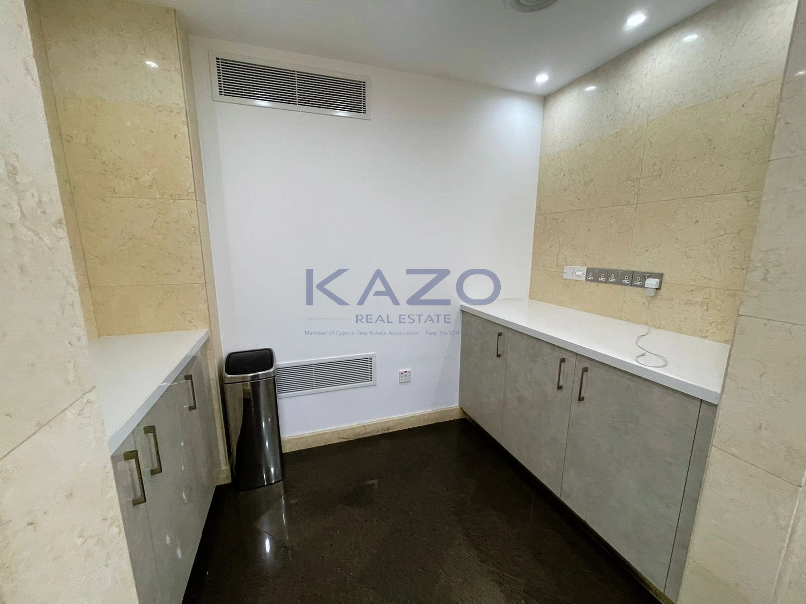480m² Office for Rent in Limassol District