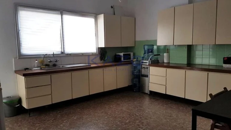 Офис 120 м² в аренду в районе Лимассола