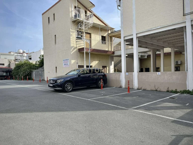 300m² Office for Rent in Limassol District