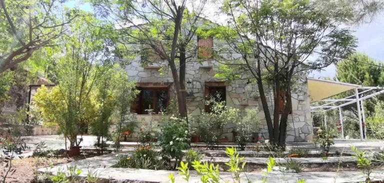 Cheap Houses and Villas for Sale Larnaca up to 500000 euro