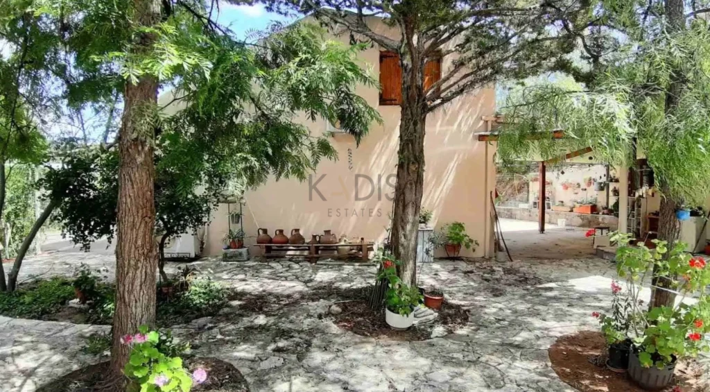 3 Bedroom House for Sale in Vavla, Larnaca District
