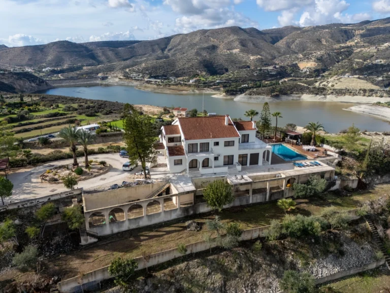 6+ Bedroom House for Sale in Foinikaria, Limassol District