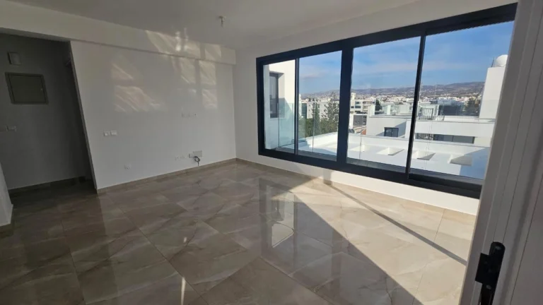2 Bedroom Apartment for Sale in Paphos – Universal