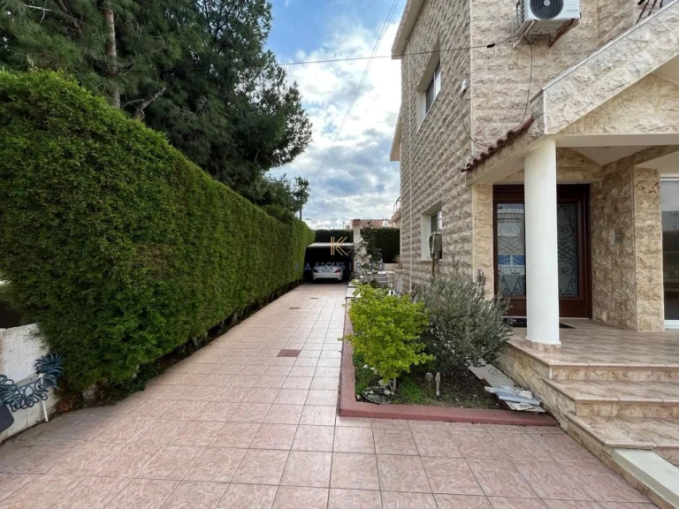 4 Bedroom House for Sale in Pervolia Larnacas