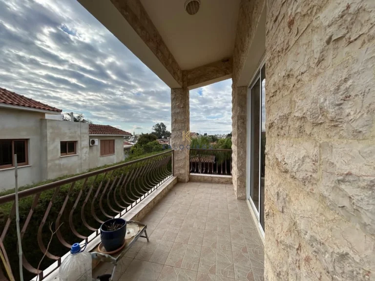 4 Bedroom House for Sale in Pervolia Larnacas