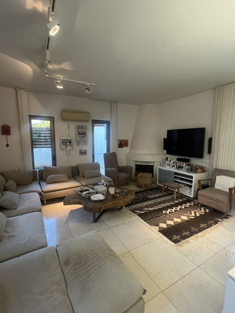 4 Bedroom House for Sale in Lakatamia, Nicosia District