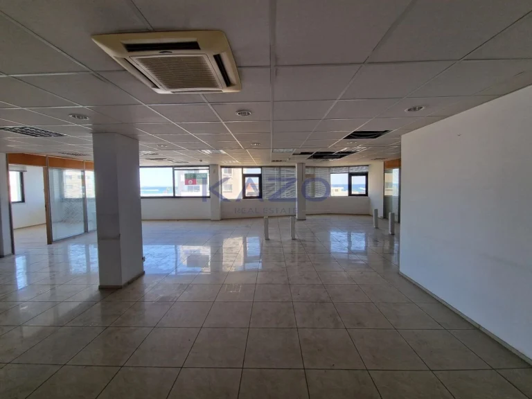 324m² Office for Rent in Larnaca – Chrysopolitissa